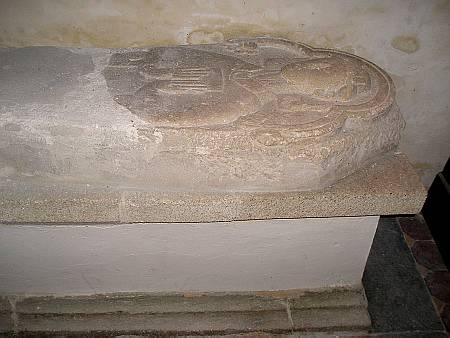 Ruan Lanihorne - 13th Century Effigy